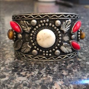 Western style stone bracelet